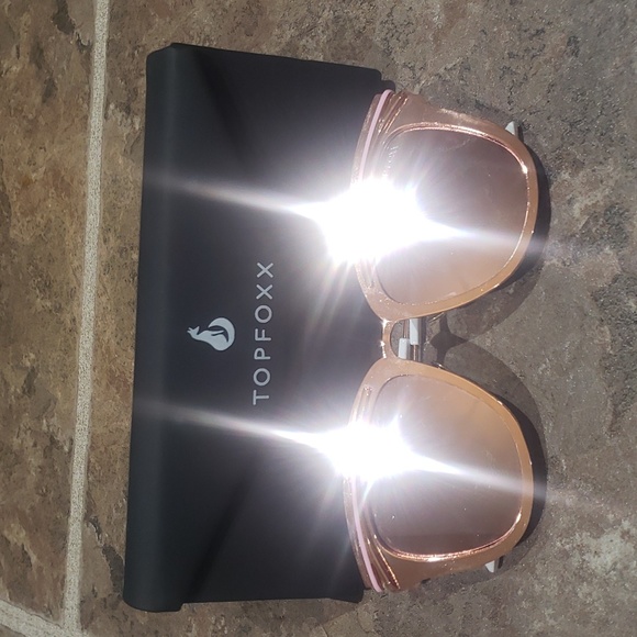 TOPFOX CANDY PINK ROUND OVERSIZED SUNGLASSES - Picture 9 of 13